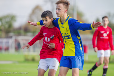 21-10-2017 N.I.V.O.-Sparta JO15-3 - Kerkwijk JO15-1 4-3 bkr